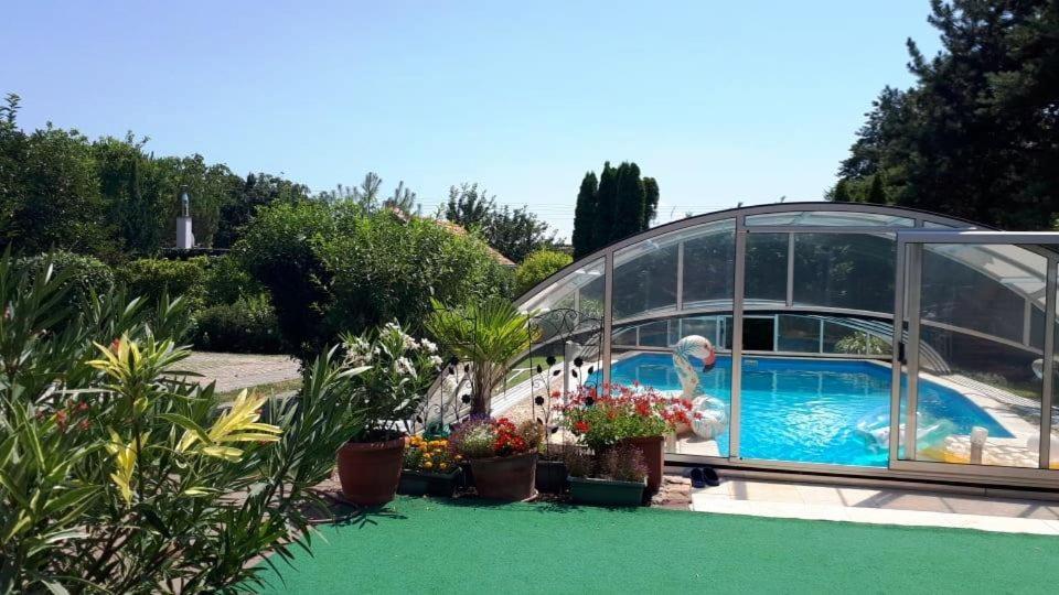 Fueloep Kishaz Ferienhaus Balatonszepezd